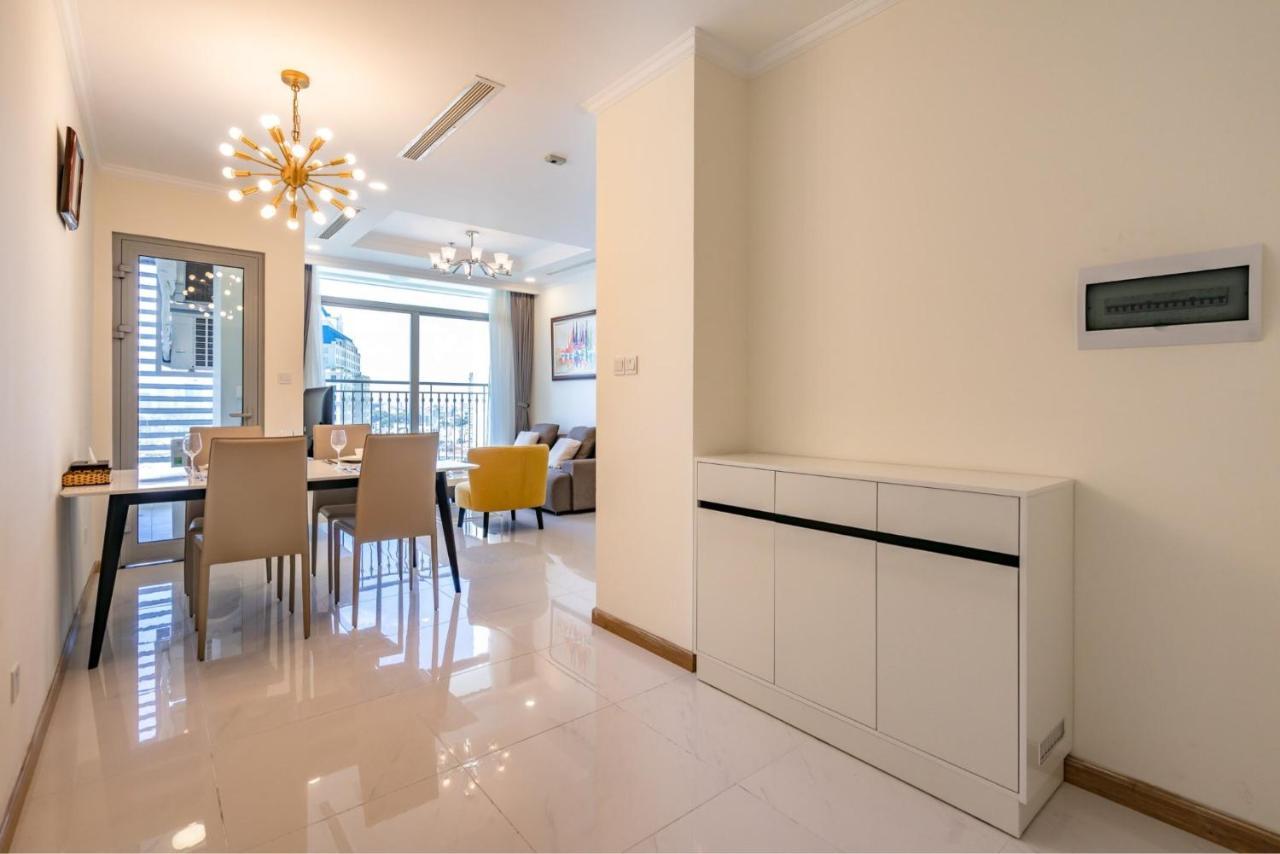 Luxury Vinhomes Central Park Humi Apartment 호치민 외부 사진